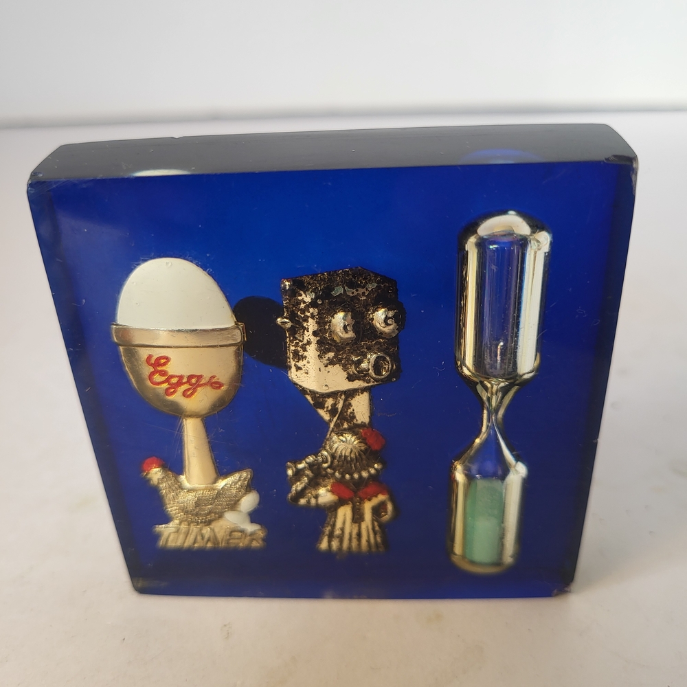 Lobeco Lucite 1960s Egg  Timer